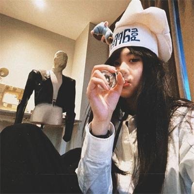 亡国倒计时，小公主心声拯救皇帝